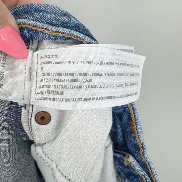ABERCROMBIE & FITCH | The Mom High Rise Distressed Jeans Women’s Size 26 Long - Picture 10 of 11